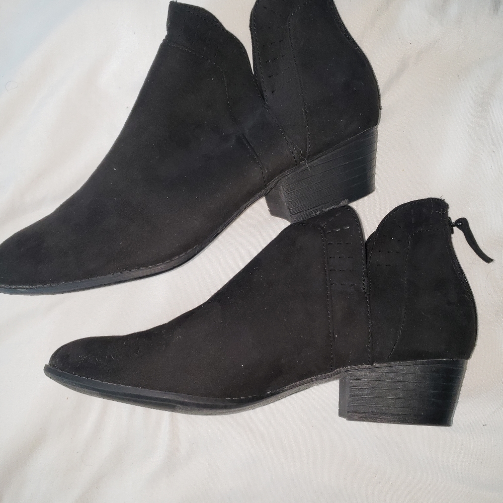 Arizona Black ankle booties size 8 - Picture 1 of 7